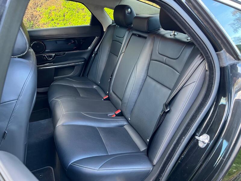 JAGUAR XJ