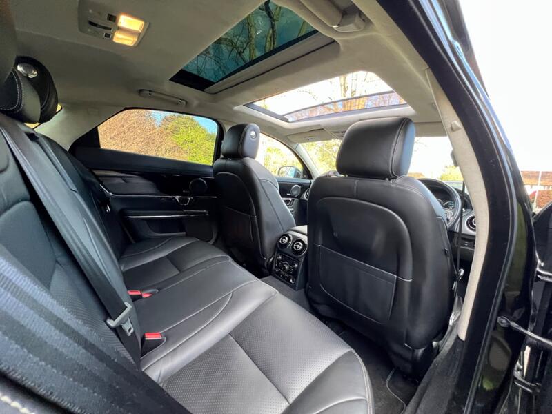 JAGUAR XJ
