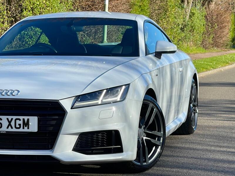 AUDI TT