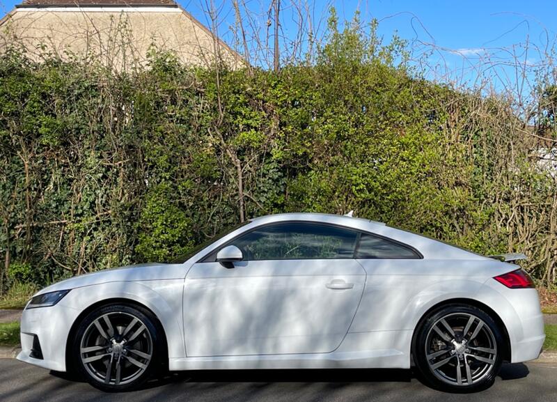 AUDI TT