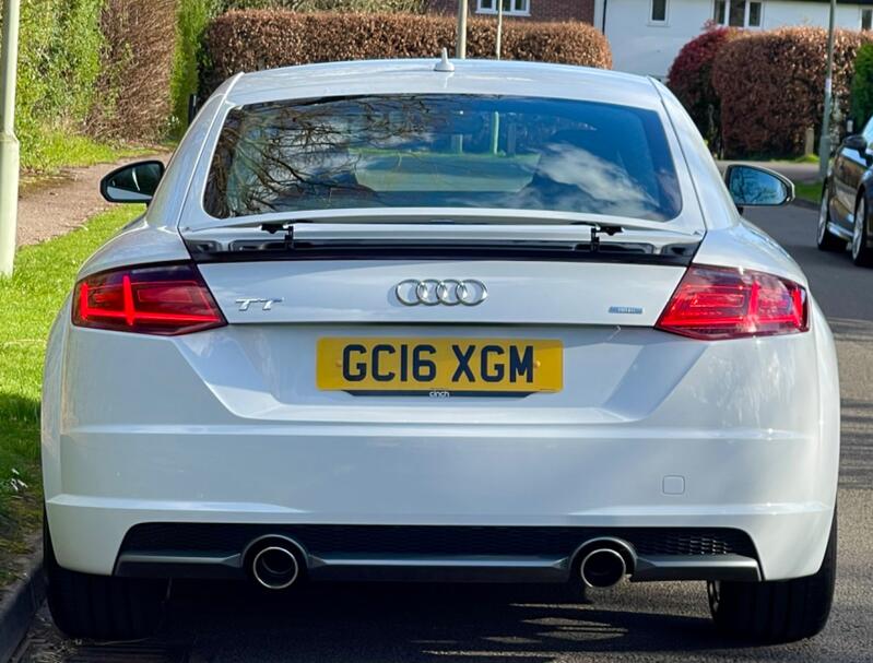 AUDI TT