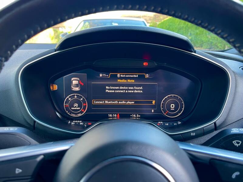 AUDI TT