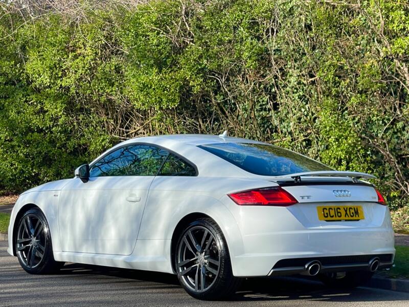 AUDI TT