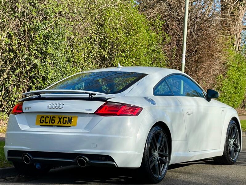 AUDI TT