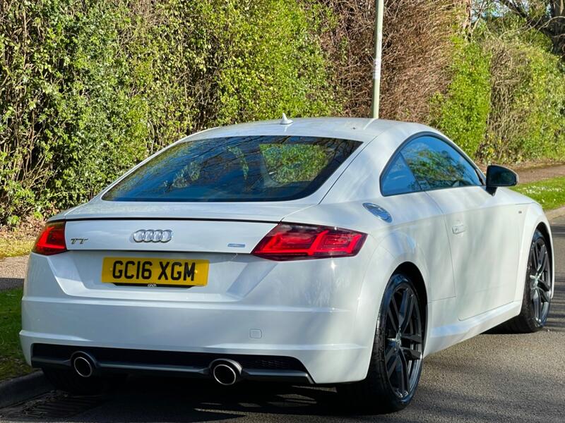 AUDI TT