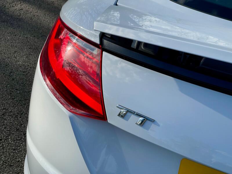 AUDI TT