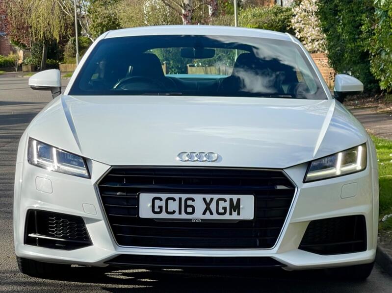 AUDI TT
