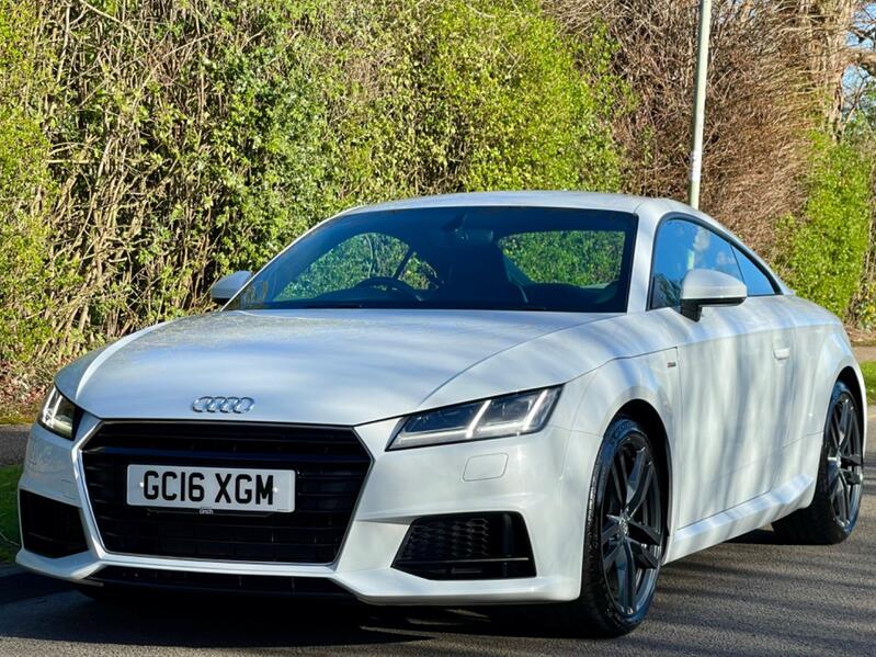 AUDI TT