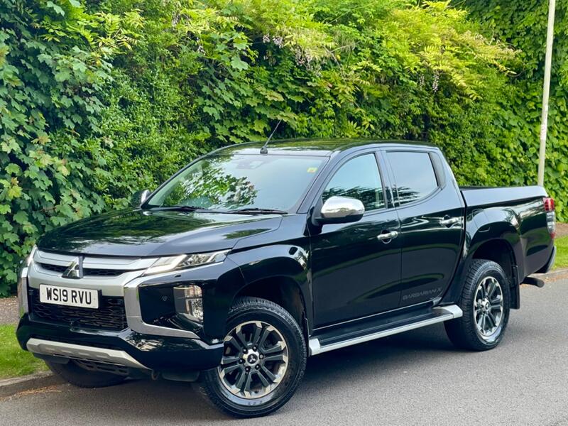 MITSUBISHI L200