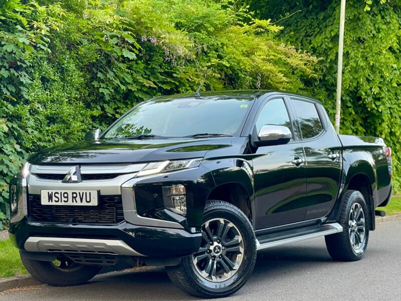 MITSUBISHI L200