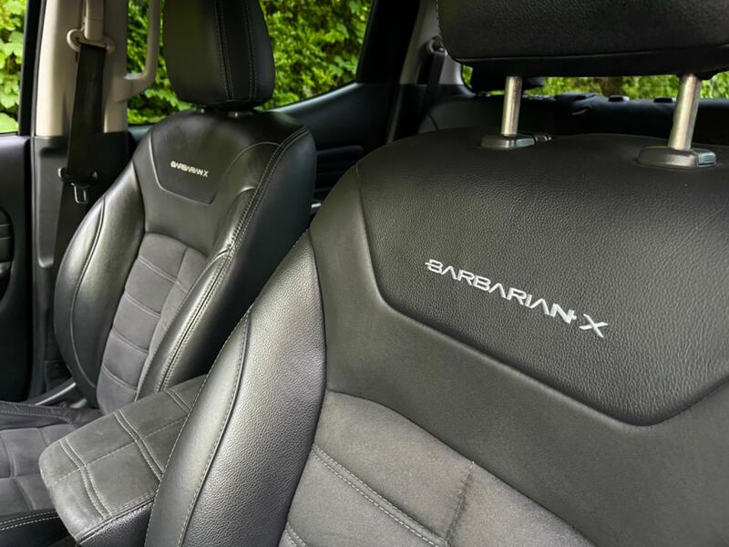 MITSUBISHI L200