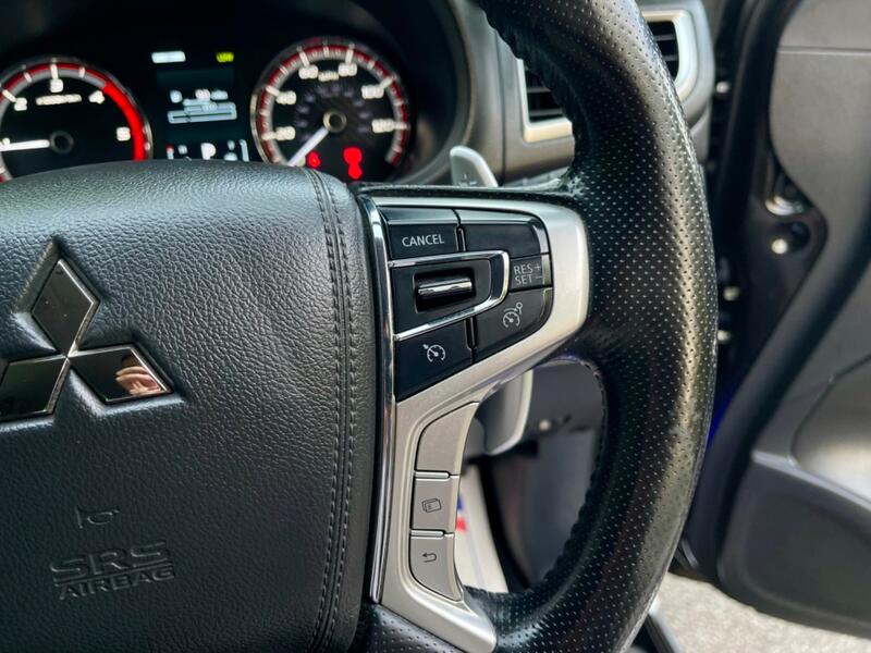 MITSUBISHI L200