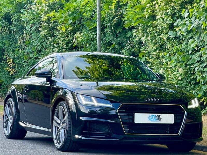 AUDI TT