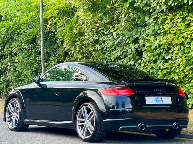 AUDI TT
