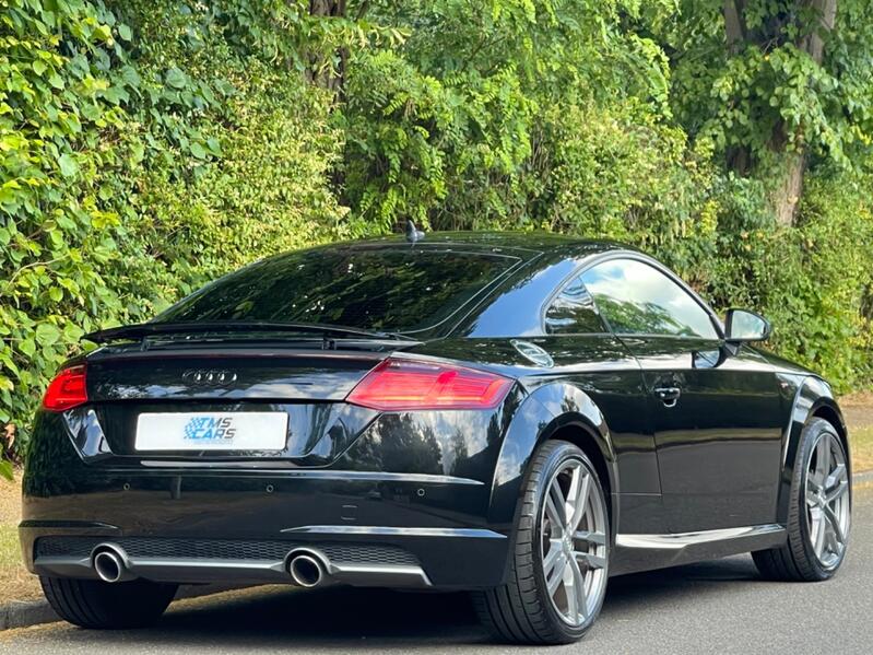 AUDI TT