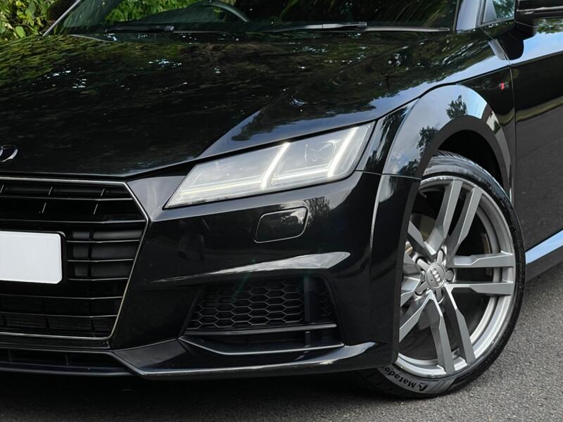AUDI TT