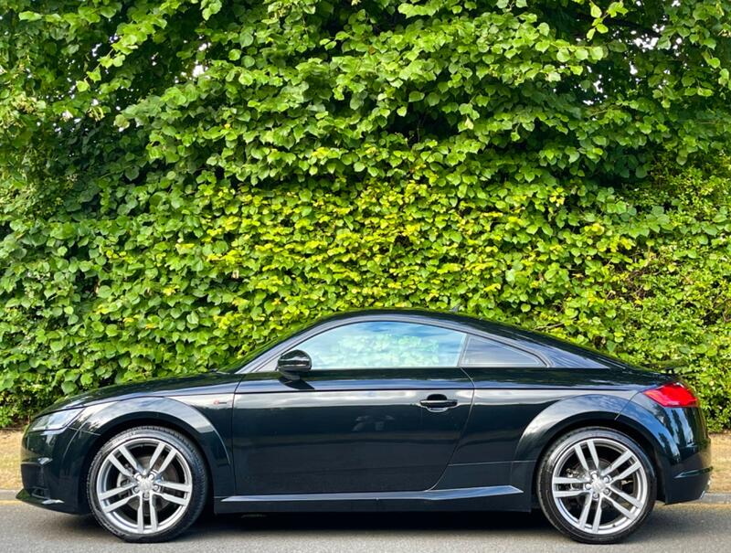 AUDI TT