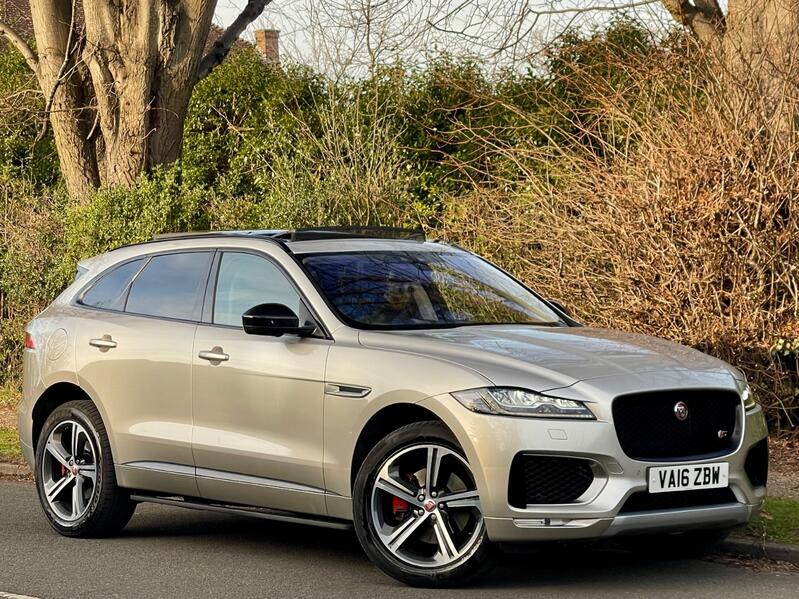 JAGUAR F-PACE