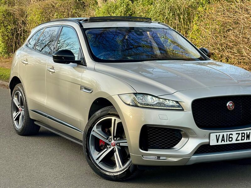 JAGUAR F-PACE