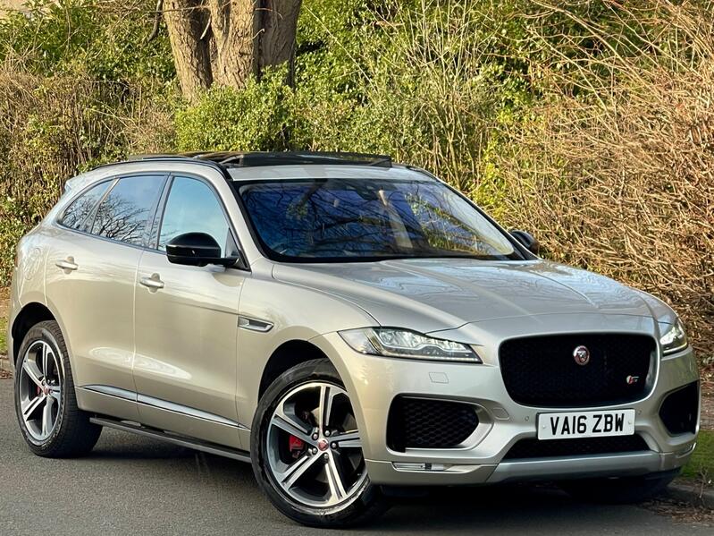 JAGUAR F-PACE