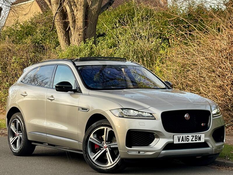 JAGUAR F-PACE