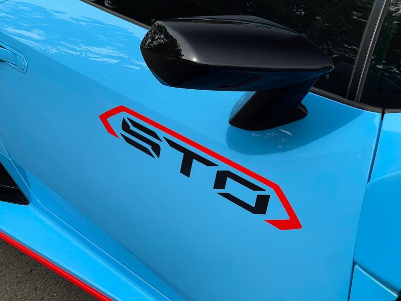 LAMBORGHINI HURACAN