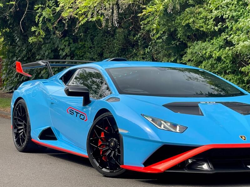 LAMBORGHINI HURACAN