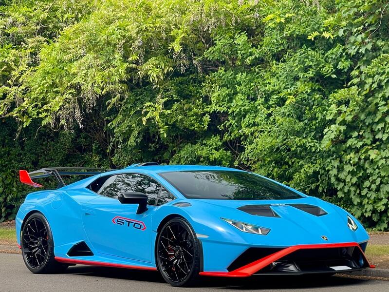 LAMBORGHINI HURACAN
