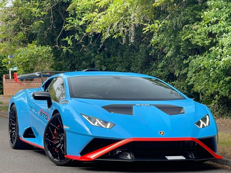 LAMBORGHINI HURACAN