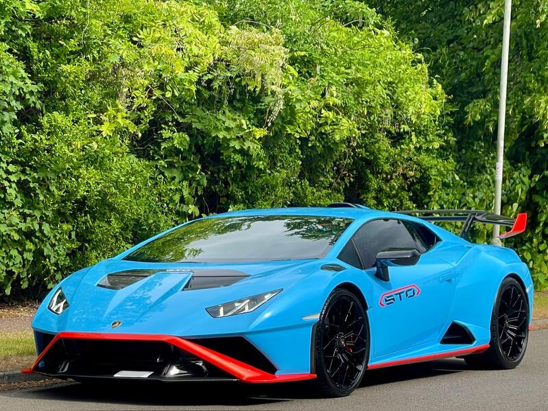 LAMBORGHINI HURACAN