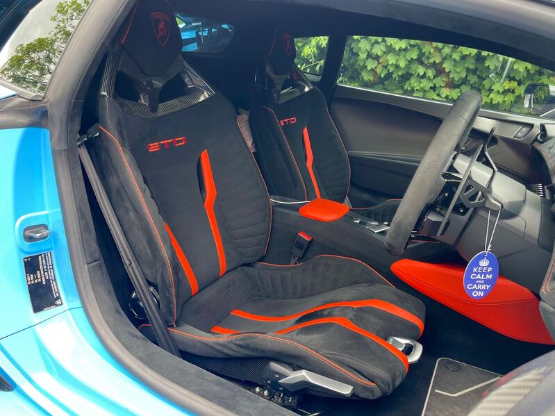 LAMBORGHINI HURACAN