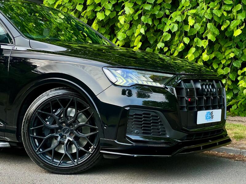 AUDI SQ7