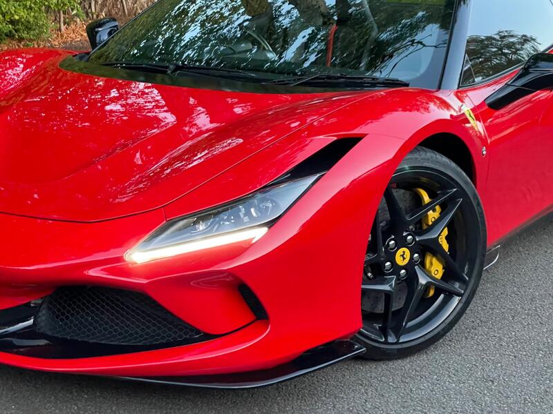 FERRARI F8 SPIDER