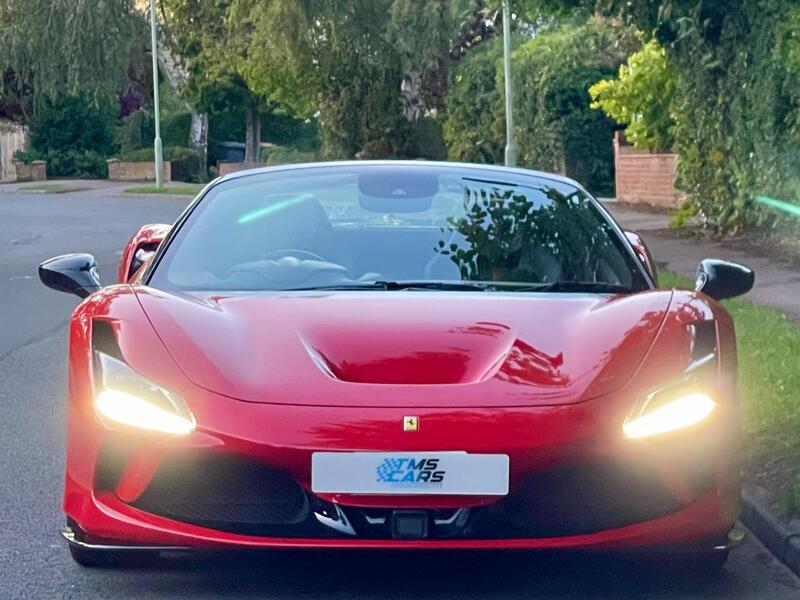 FERRARI F8 SPIDER